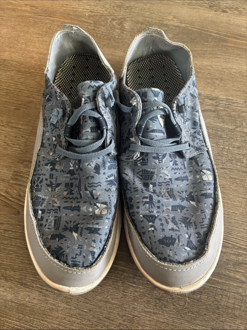 Columbia Light Blue Patterned Slip-Ons